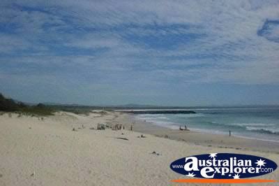 Featured amenities include luggage storage and laundry facilities. TUNCURRY BEACH PHOTOGRAPH, TUNCURRY BEACH PHOTO, PICTURES ...