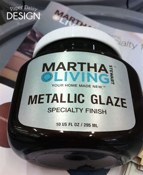 Generally the ratio is four parts glaze to one part paint, but you should follow the manufacturer's instructions. Annie Sloan Chalk Paint Coco, Martha stewart glaze
