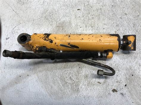 1996 Mustang 2040 Hydraulic Cylinder For Sale Spencer Ia 25092622