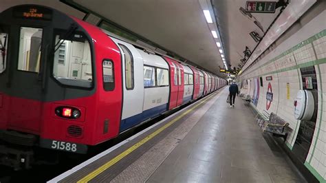 London Underground Northern Line Trains At Highgate 28 July 2016 Youtube