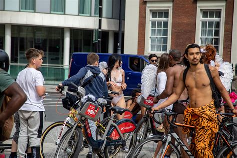 World Naked Bike Ride 2019 London Please Read My Profi Flickr