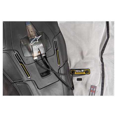 Simply install the vest in a due to the technical nature of the tech air system, special care and maintenance is required. Alpinestars Tech-Air Street-e airbag vest kopen | Louis ...