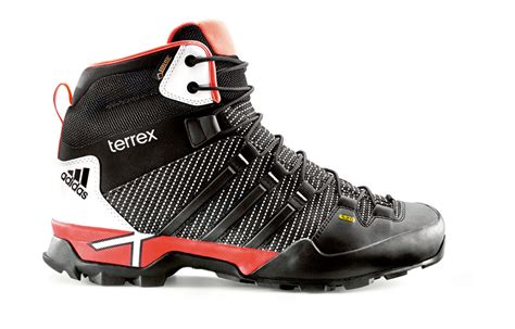 Sep 20, 2021 · although it's a fierce battle, the roclite g 345 gtx are the best hiking boots for men right now. Test Adidas Terrex Scope High 2016 : chaussures Approche