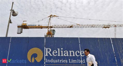 Reliance industries (ril) is a business conglomerate. RIL share price: Jefferies cuts RIL target price to Rs 880