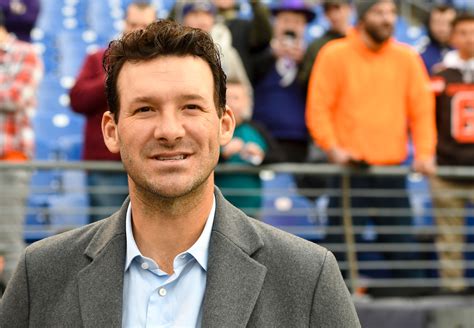 Tony Romo Will Reportedly Be Offered Record Breaking Contract To Join