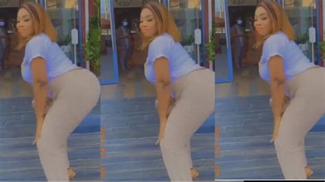 Check Out Moesha Boduongs New Dance Moves With Her Big Nyash New