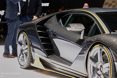 Lamborghini Celebrates Founders 100th With A Cake On Wheels The