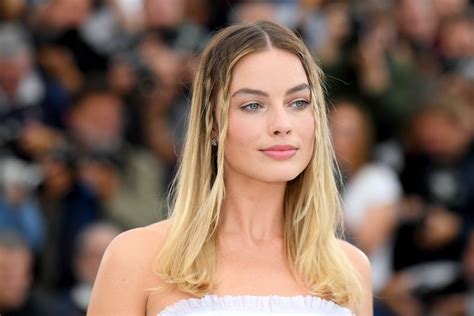 Margot robbie, joel kinnaman and john cena weigh in on david ayer's i think that's all a very complicated situation that i am probably not responsible for, margot robbie. Margot Robbie photo 2021 of 3326 pics, wallpaper - photo ...