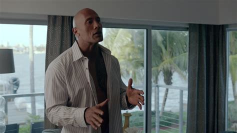 Auscaps Dwayne Johnson Shirtless In Ballers Heads Will Roll