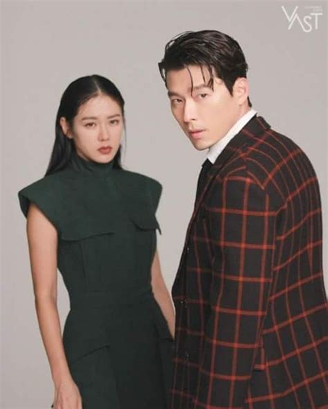 Son Ye Jin Hyun Bin Magazines