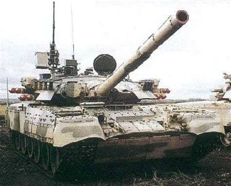 Военные новости Единственный танк Т 80УМ 2 с активной защитой Дрозд
