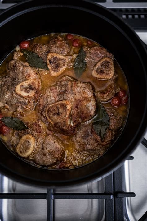 Ossobuco Alla Milanese Nach Italienischem Originalrezept Butterzart Geschmorte Kalbshaxen In