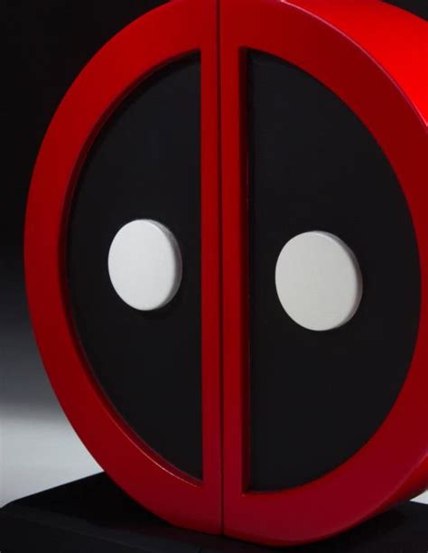 Deadpool'u mcu'da görmek için sabırsızlanan bir reddit kullanıcısı, deadpool 3 filmi için oldukça güzel bir logo tasarladı. Deadpool Logo Bookends
