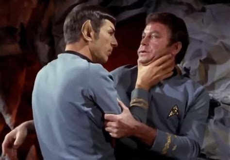 Leonard Nimoy Remembered The Star Trek Stars Top 5 Moments As Spock