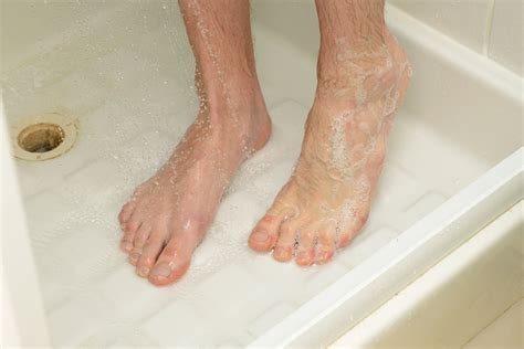How To Get Rid Of Sweaty Smelly Feet