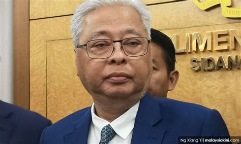 He is a member of the parliament of malaysia for the bera constituency in pahang, representing the united malays national organisation (umno). Jakim denies Ismail Sabri's claims over halal certification