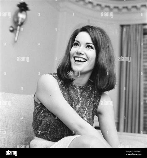 James Bond Thunderball 1965 Black And White Stock Photos And Images Alamy
