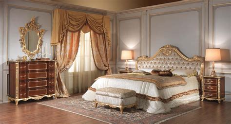 Antique victorian style bed lincoln full size plus queen conversion kit. Victorian Master Bedroom With Luxury Furniture Plus Asian ...
