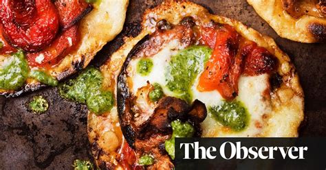 Magnificent Mini Pizzas Easy As Anything To Make And Even Easier To Eat Savoury Food Savory