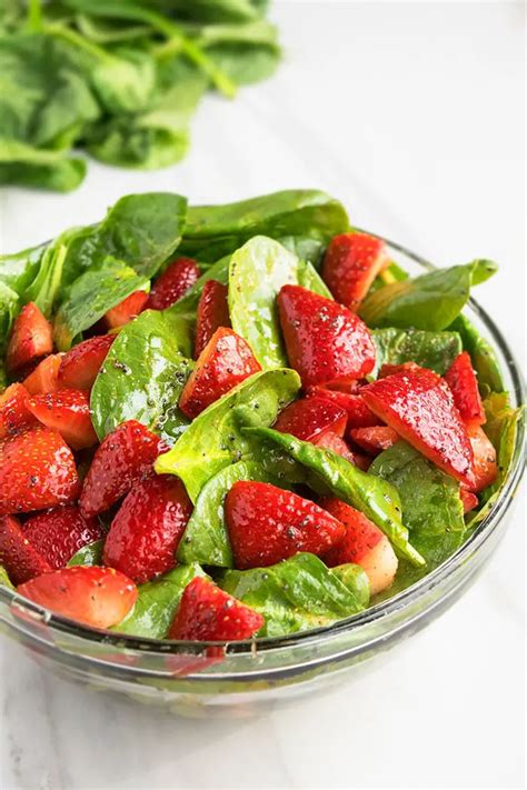 Strawberry Spinach Salad With Poppy Seed Dressing One Bowl One Pot