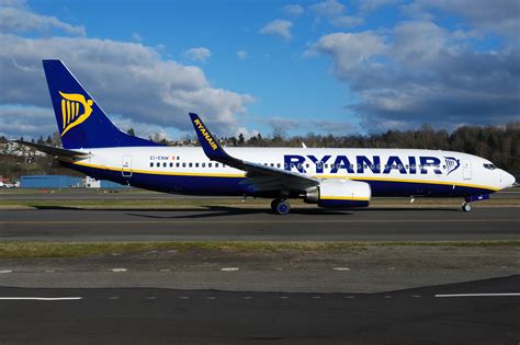 An activist reacts after a ryanair plane is diverted to belarus and a dissident journalist is arrested. Ryanair Archives - AirlineReporter : AirlineReporter