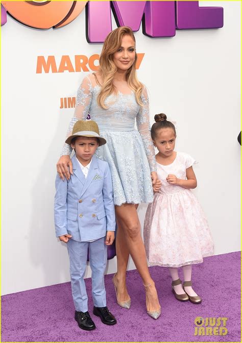 Jennifer lopez's kids emme and max muñiz surprised mom in a rare video for the icon award at the 2020 e! Jennifer Lopez & Alex Rodriguez's Kids Have Become a ...