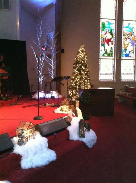 30 Amazing Church Christmas Decorations Ideas - Decoration Love