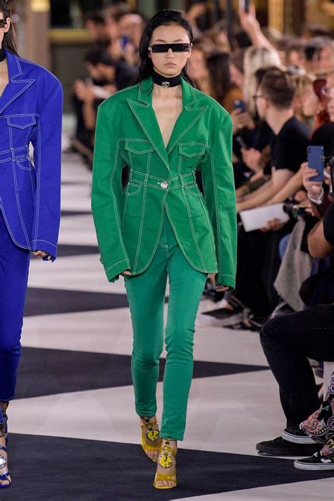 Balmain Spring 2020 Ready To Wear Collection Runway Looks Beauty