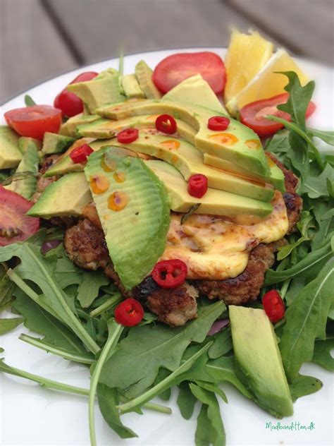 Kyllingeburger med chili og avokado - opskrift på lækker ...