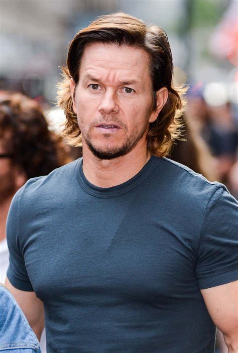 American actor mark wahlberg is one of a handful of respected entertainers who successfully made the transition from teen pop idol to acclaimed actor. 22 Classy Mark Wahlberg Haircut 2018 - Men's Haircut Styles