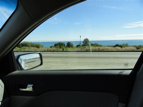 Jul 14, 2020 · insert the wedge between the glass and the weather seal around the window. 3 Signs You Need a Power Window Repair