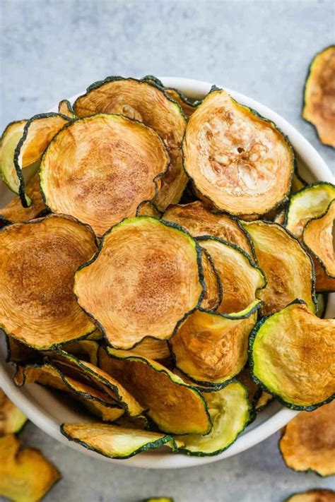 Alone, it contains no saturated fats or cholesterol. How to Make the Crispiest Air Fryer Zucchini Chips - Enjoy ...