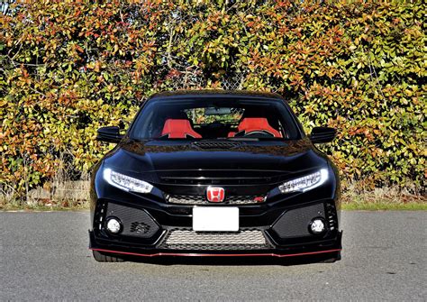 We have detailed information including specs, starting prices, and other model data. 2018 Honda Civic Type R Road Test Review | The Car Magazine