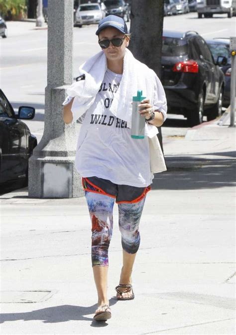 Kaley Cuoco In Leggings Leaving Yoga Class In Sherman Oaks Gotceleb