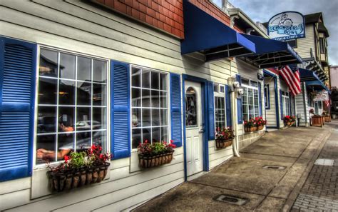 This was the best chowder i have ever had (and i have had chowder from up and down both coasts). Thom Zehrfeld Photography : Chowder Bowl Newport