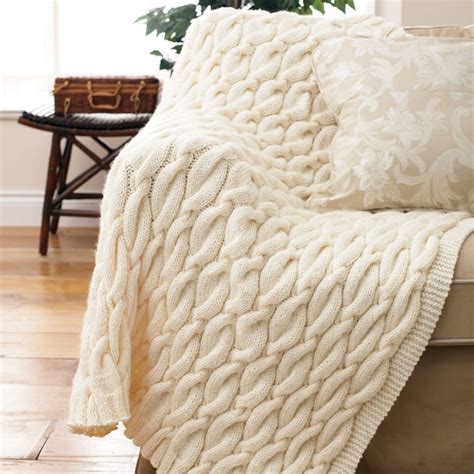 It is made up of a i absolutely love the look of big chunky knit blankets. Pretty Cable Knit Throw Blanket | Knitting Things