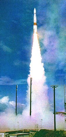 Kieta, etykieta, jestem (ku*&q) jak rakietawszystkie moje utwory wraz z premierą wlatują także na platformy muzyczne (spotify, apple music itd.) !!!. Fot.3.3. Start rakiety na poligonie doświadczalnym (WiŻ, 5 ...