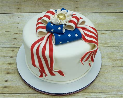 Planning to make a birthday cake? Memorial Day Cake - CakeCentral.com