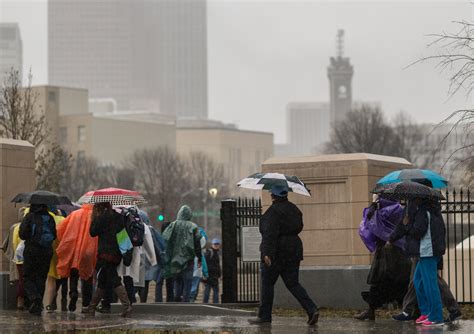 Springtime in north georgia changes year to year—some years can be downright balmy, while others can seem more wintry. Women's March in Atlanta: Weather delays start time by 30 minutes