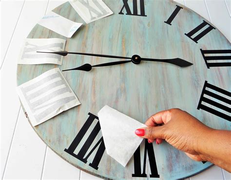 We did not find results for: DIY Clocks That Will Make Arriving on Time a Lot More Fun