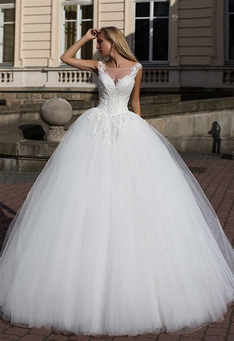 Lace Tulle Short Sleeve Princess Ball Gown Lace A Line Wedding Dress