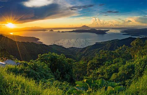 Philippine Living Why You Should Live In Tagaytay The Official