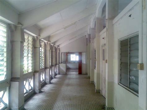 Changi general hospital (cgh) is an academic medical institution with over 1,000 beds serving a community of more than 1 million people in changi general hospital headquarters is in singapore. The end of the old Changi General Hospital