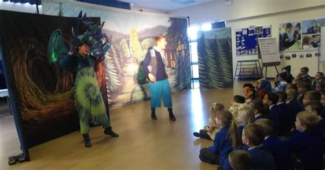 Dhps Year 1 And 2 The Reluctant Dragon Pantomime