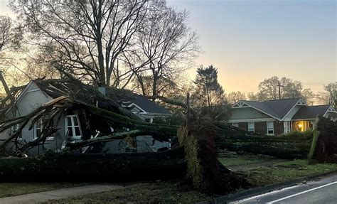 Photo of the significant tornado damage in muscle shoals alabama