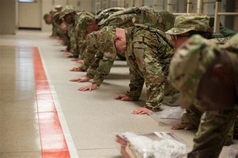 Army Mulls Redesigning Basic Combat Training General Says