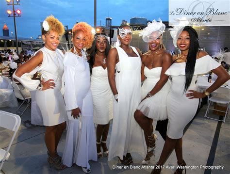 See more ideas about all white party, white party, white theme. What to Wear to Le Dîner en Blanc: Your Guide to the ...