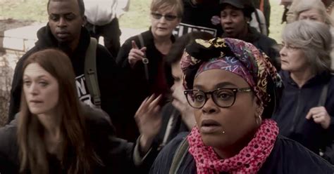 Star Sessions Water Fight Jill Scott And Queen Latifah Fight For