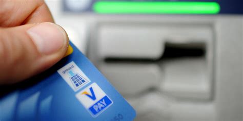 Dieses deutsche bank konto kostet monatlich 5,90 €, verfügt dafür aber über einen 24 stunden kundenservice. Bargeldloser Zahlungsverkehr: Teures Konto für Arme - taz.de