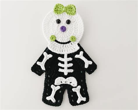 Samantha The Skeleton Halloween Crochet Pattern Ribblr